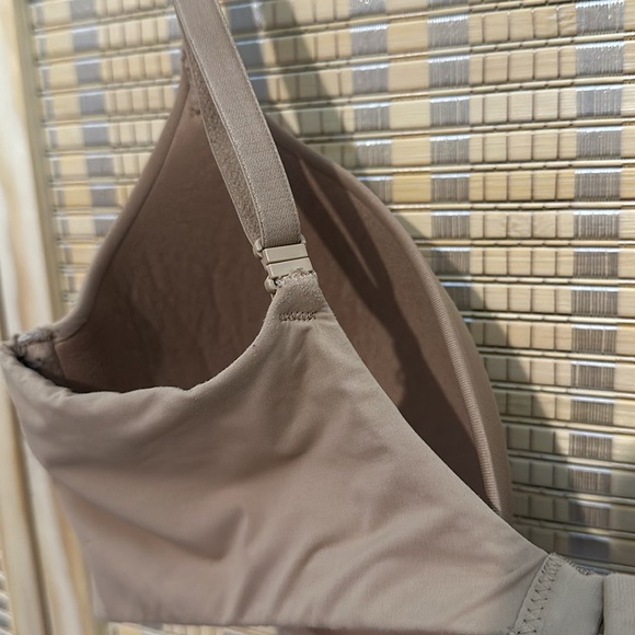 Victoria's Secret Underwire Demi Bra Lightly Padded Beige 34DD - Picture 10 of 15